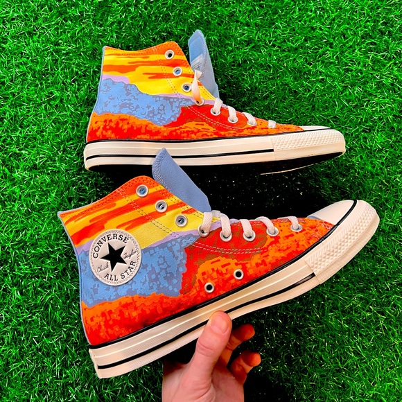 CONVERSE CTAS HI ORANGE - Picture 1 of 8